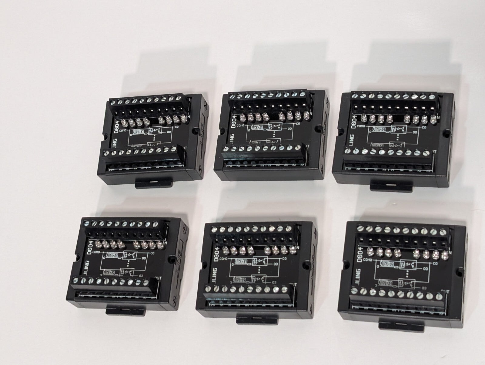 2) JLING DG04 8-Channel NPN to PNP Signal Converter 10-28VDC 10KHz Max Frequency