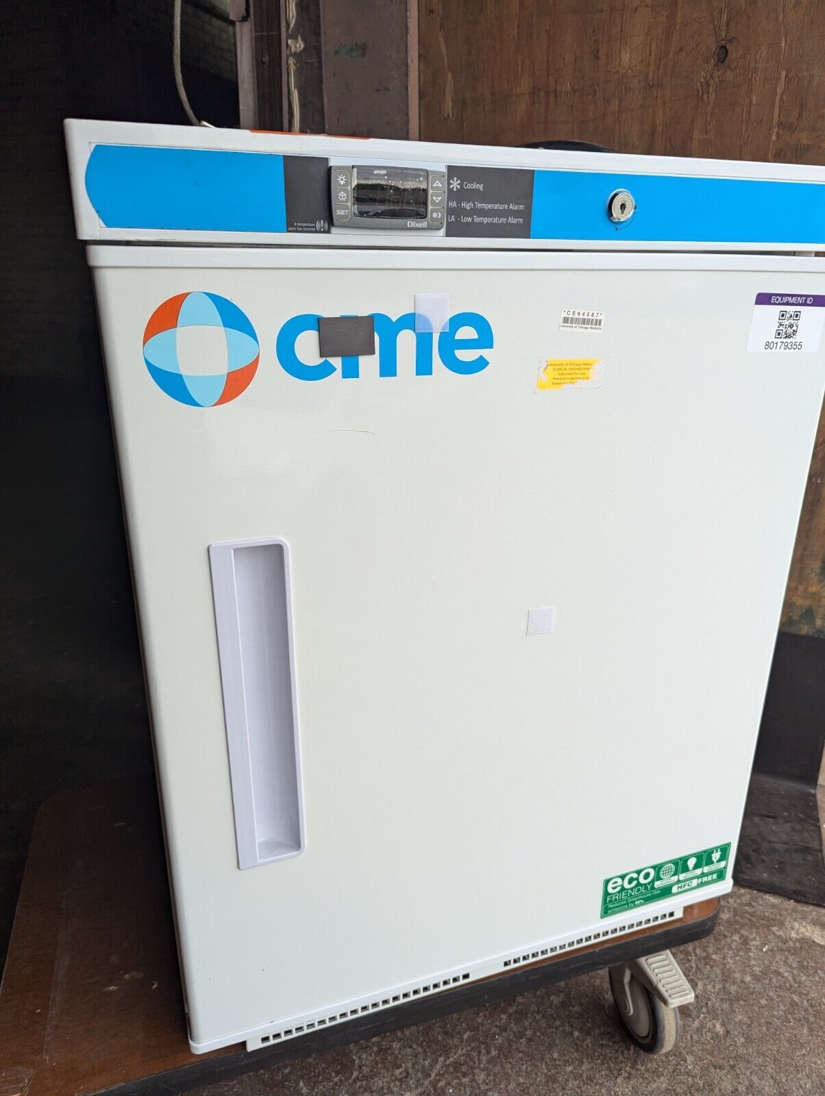 CME CMEB-FRZ-4PT-2-ADA-HCF Undercounter & Mid-Size Laboratory Refrig & Freezer