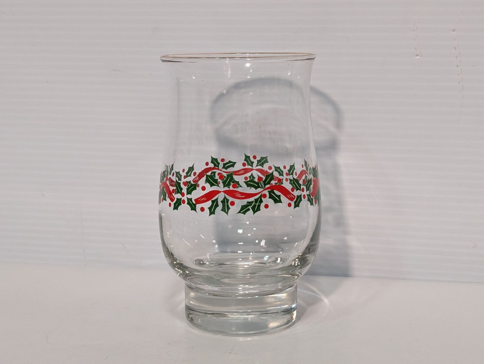 Vintage 70s Libby Holly Berry Christmas Drinking Glass Cup Gold Metallic Festive