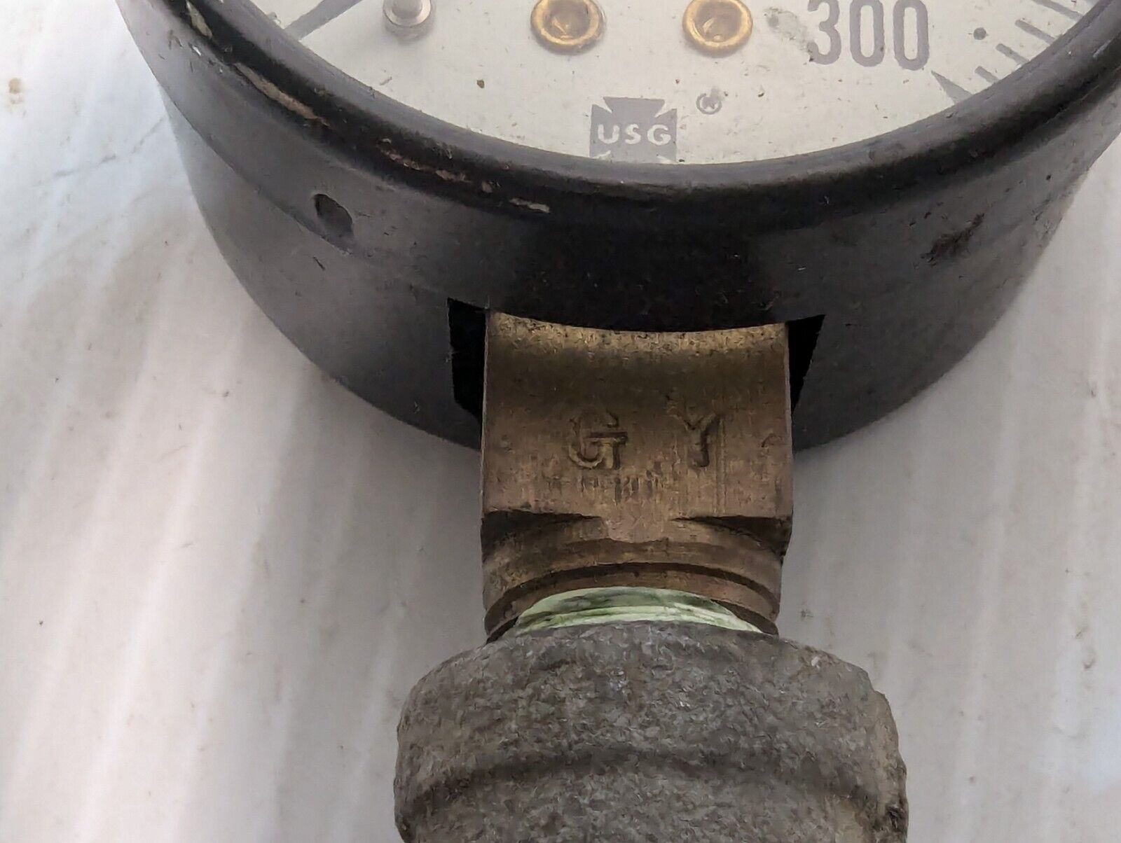 USG GY Pressure Gauge w/Fitting, 300psi, 6" - Free Shipping+Returns