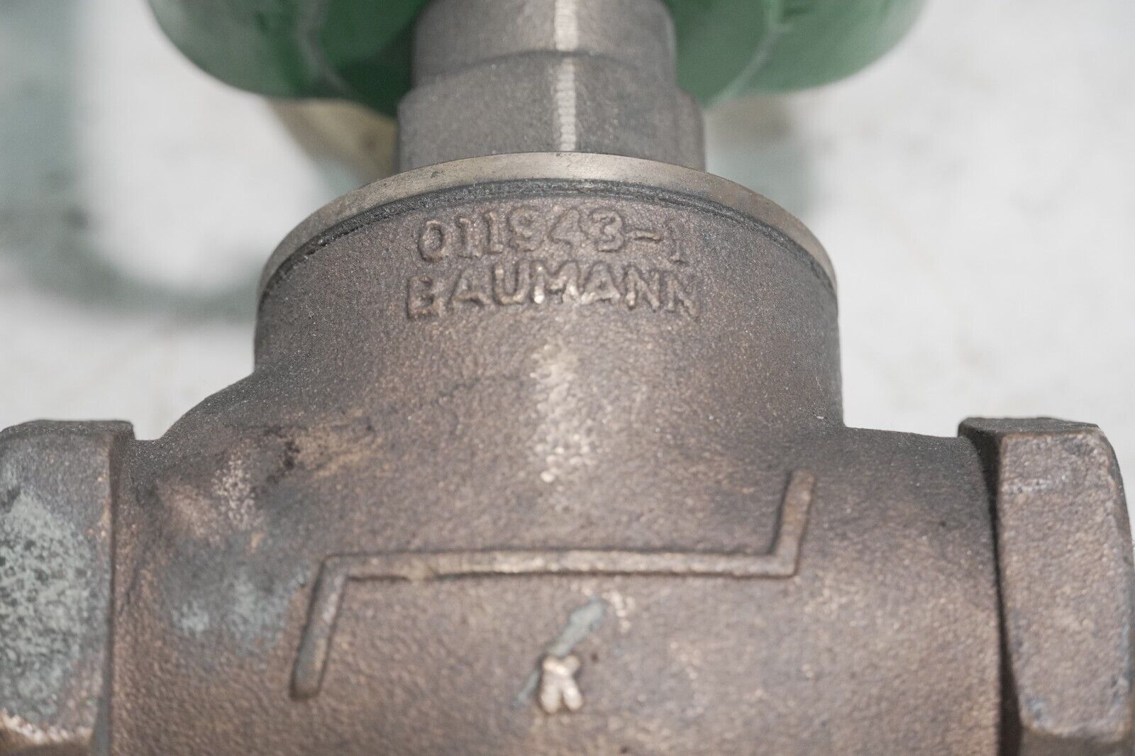 Baumann 24548 brass control valve, NPS 1-1/2, CL250, 3-10PSI bench range