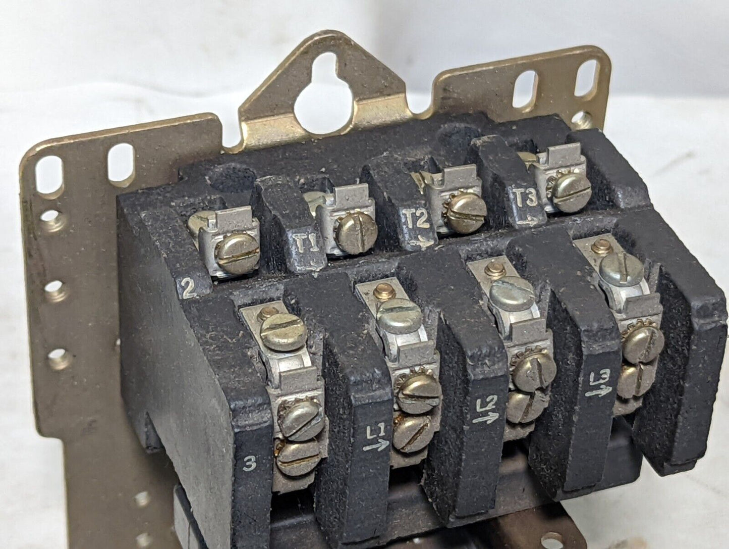 Square D 8502BG2S contactor, ser. A, NEMA sz 0, 110/120VAC coil, 1 phase 1HP max