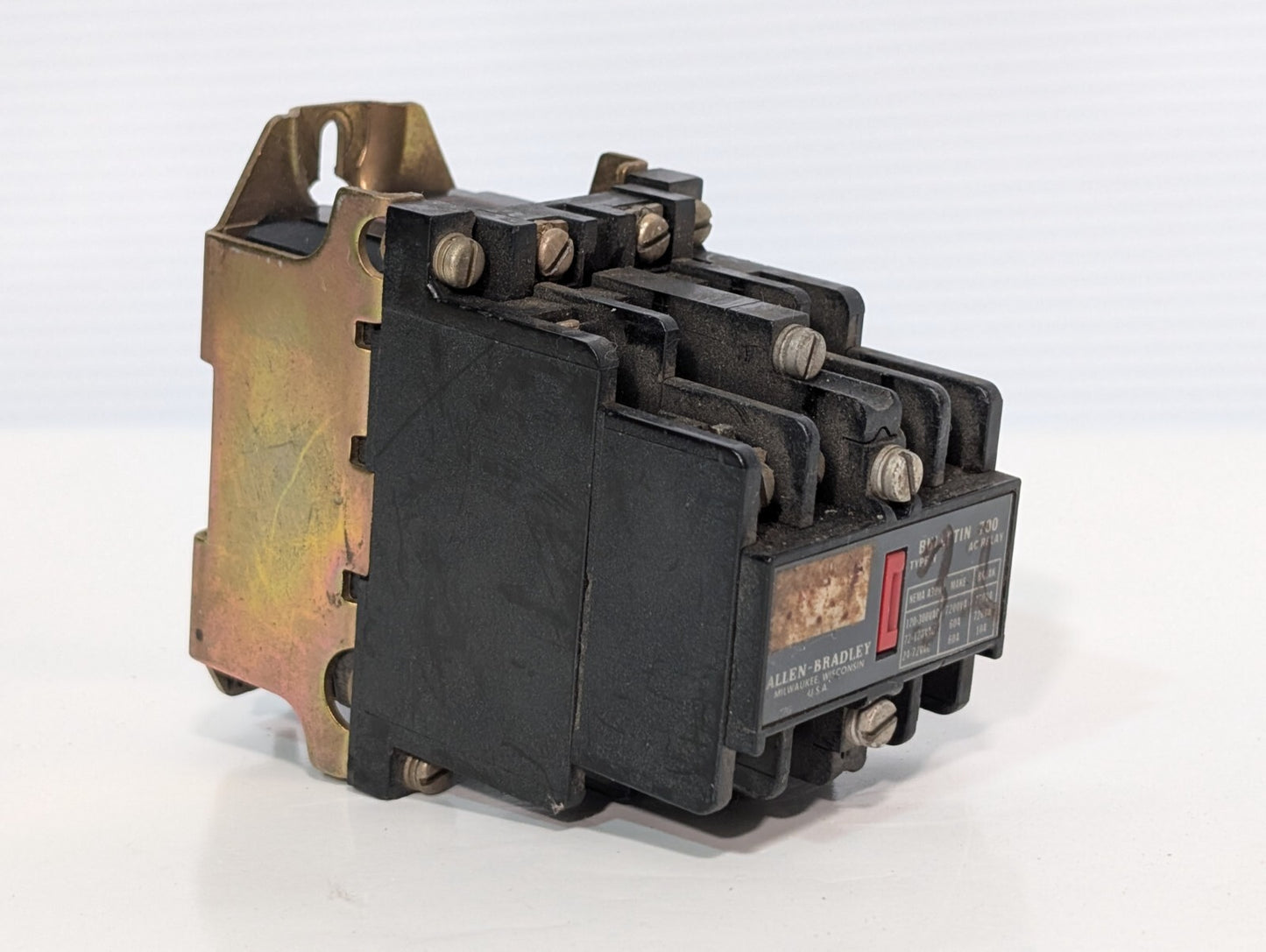 Allen Bradley 700-N600A1 Control AC Control Relay, 84AB86 Coil 110\120v, Type N