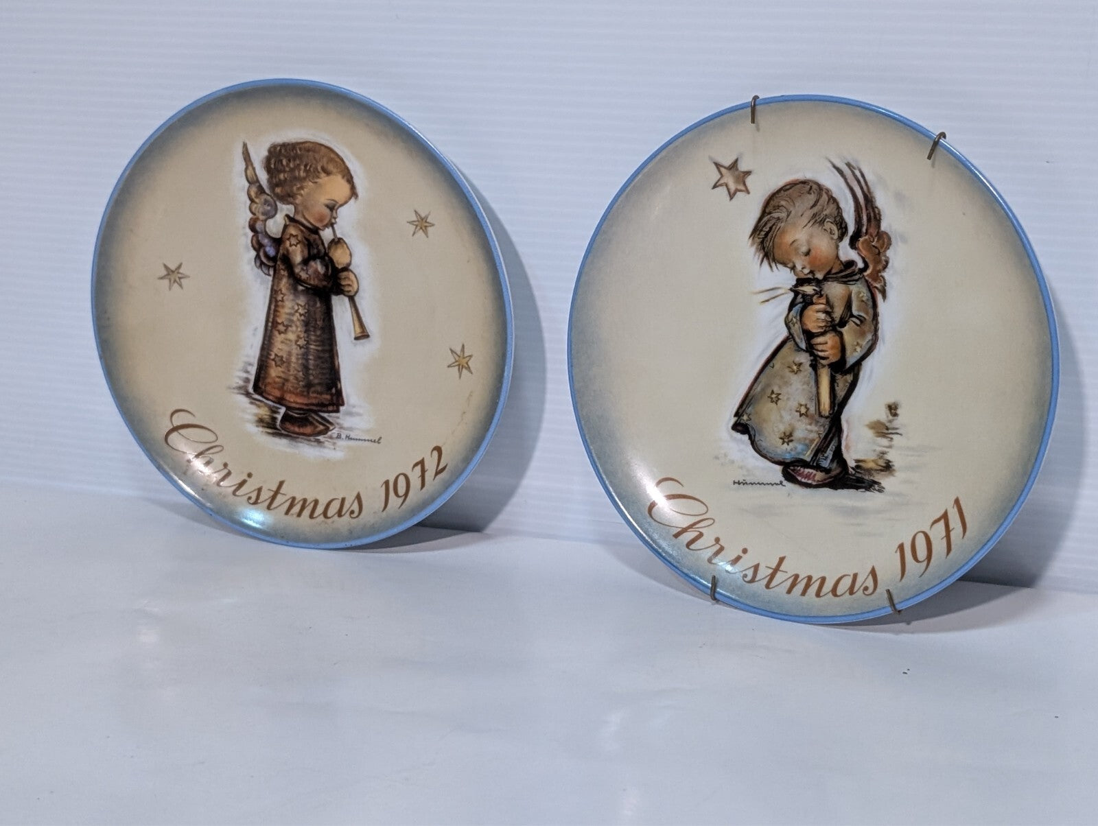 (2) Bertha Hummel Christmas Plate 1971 1972 Heavenly Angel Children