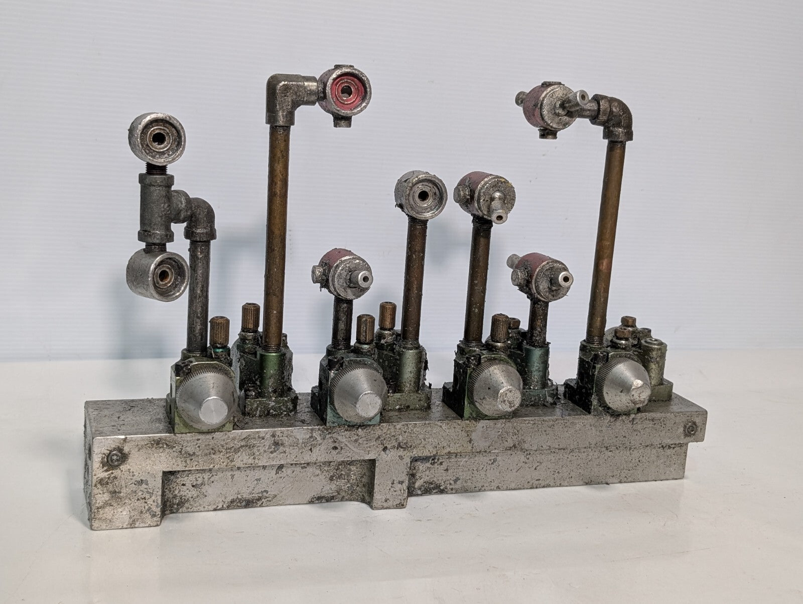 Unbranded High Pressure Distributor Manifold, Adjustment Knobs, 4 Port, as shown