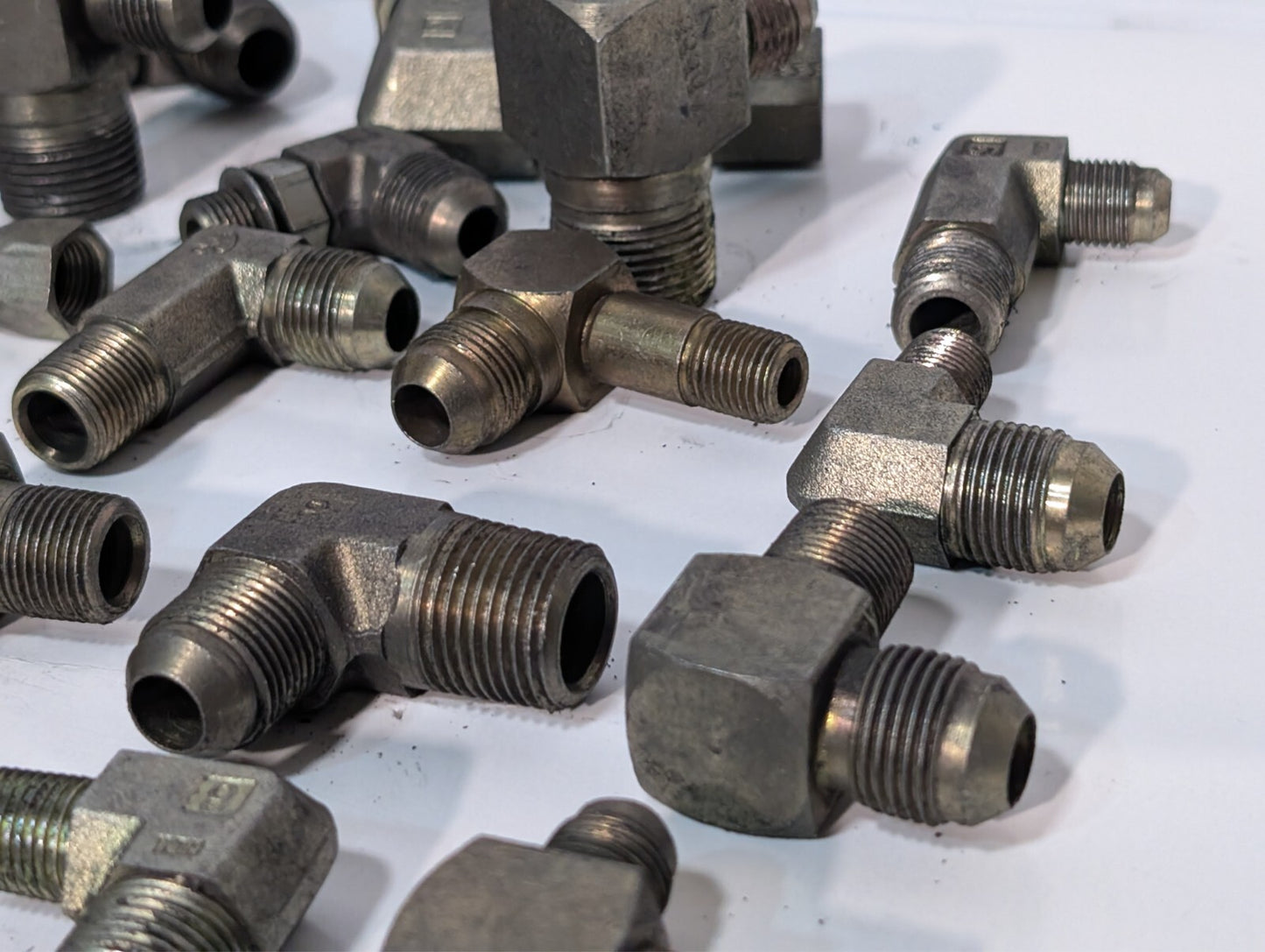 (225) Assorted 90 Degree Elbow Fitting and Adapters Male Female
