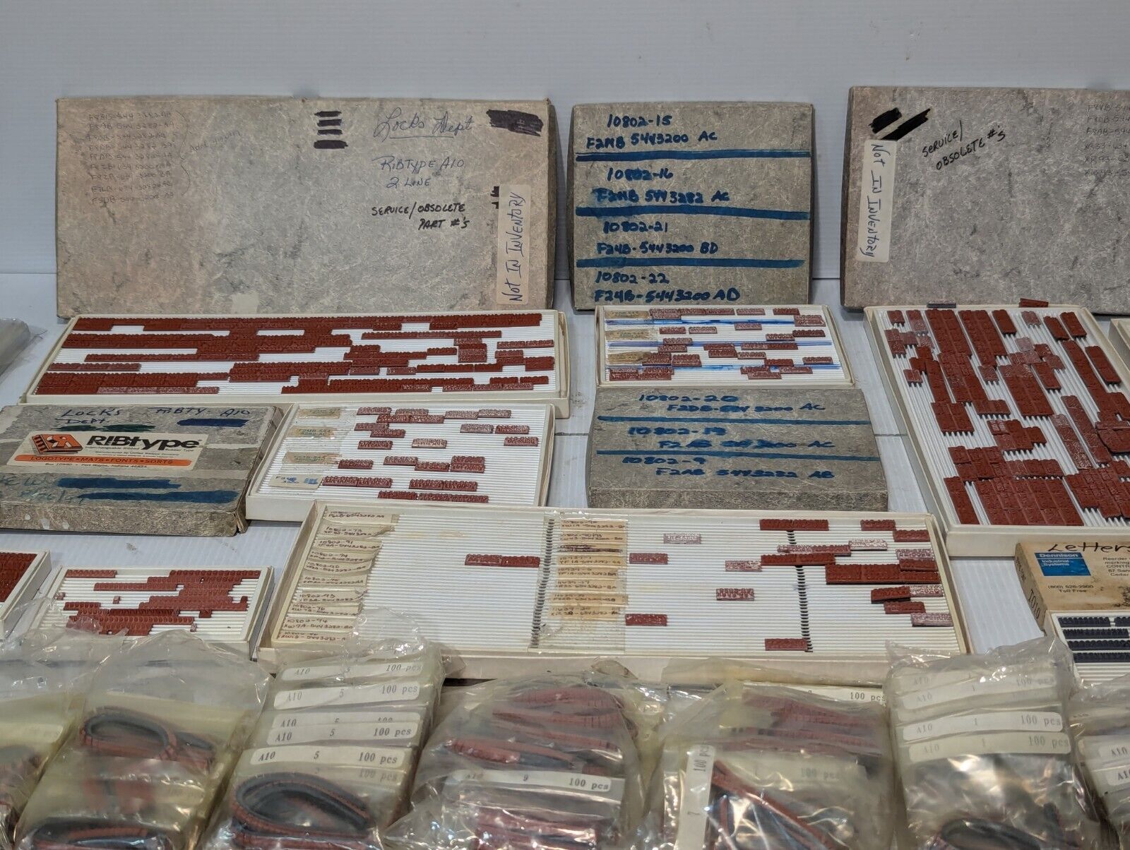 Large lot of assorted rubber letters and numbers: Dennison, RIBtype - Free Ship
