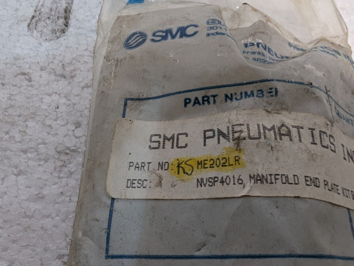SMC Pneumatics ME202LR Manifold End Plate Kit NVSP4016 - Free Shipping