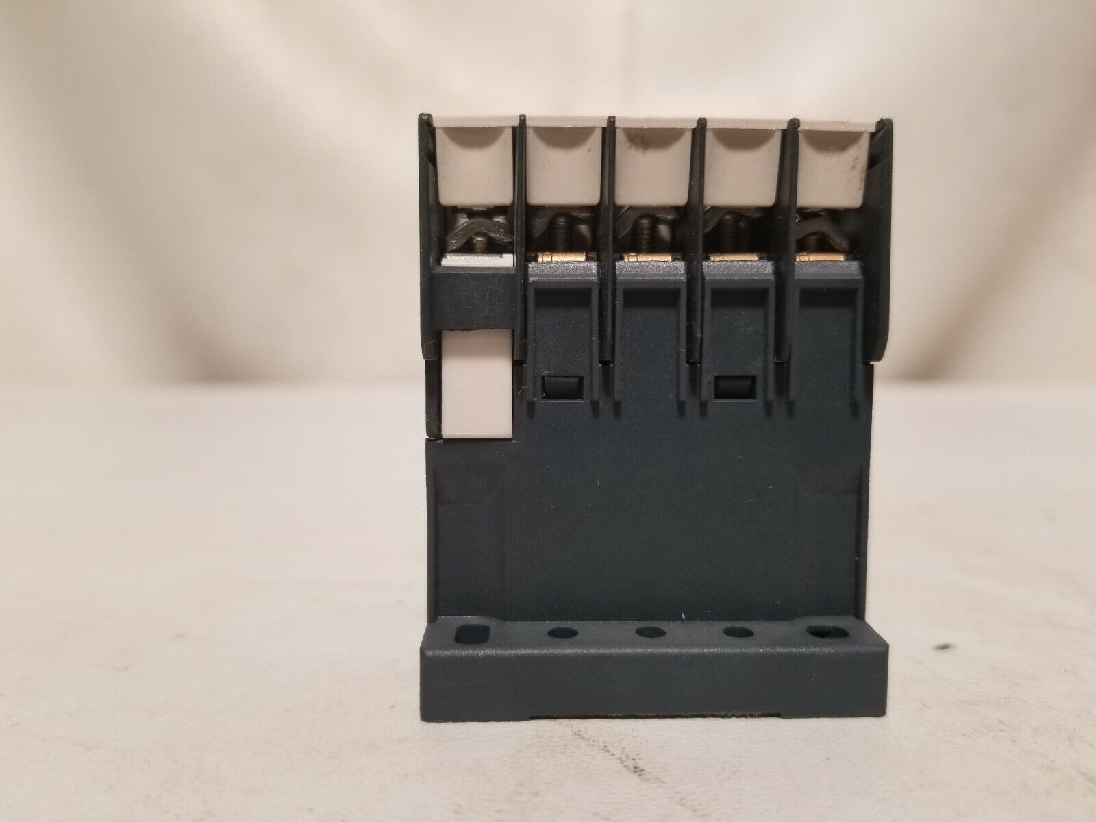 Telemecanique CA2KN40P7 relay