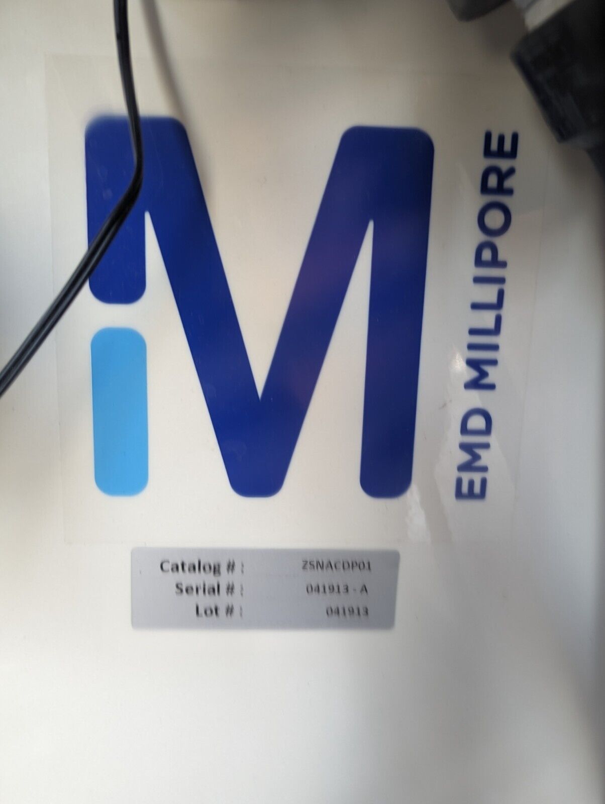 Millipore ZSNACDP01, Elix 70 - CAPA II ZLXS60070 water purification system