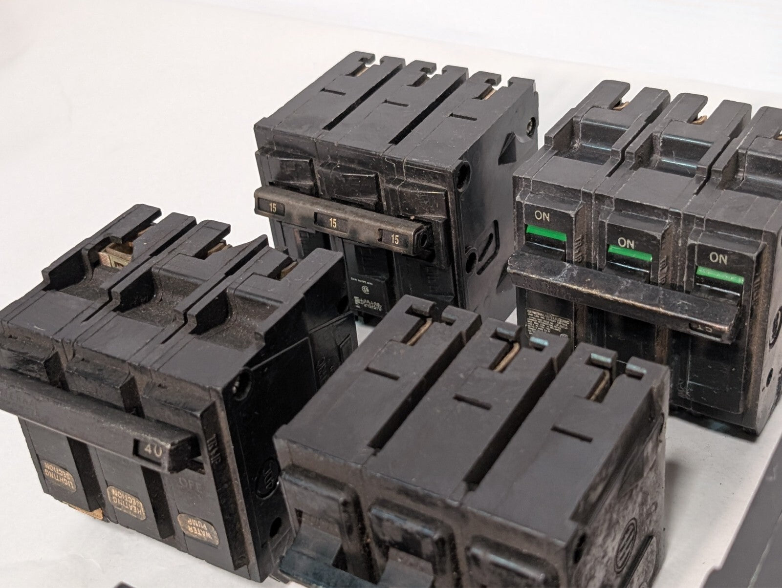 (19) Siemens 3-Pole Circuit Breakers, B- and BL- Type, 15A 20A 30A 40A 50A 60A