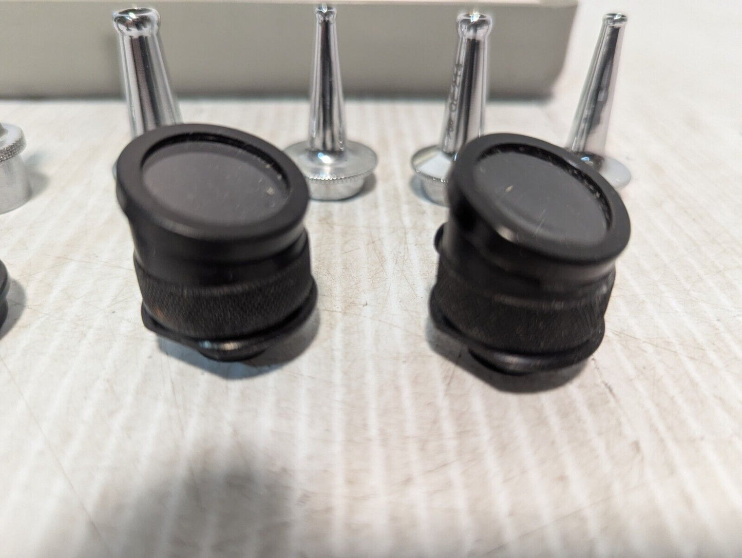 Storz N0300 aural magnifier set with specula and case as pictured- Free Shipping