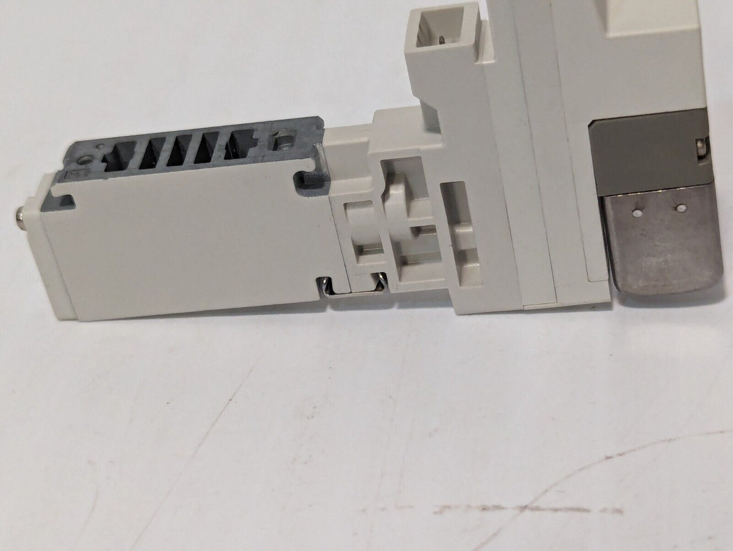 SMC VQ1101N-51 Solenoid Valve, rubber seal, 24VDC, Japan - Free Shipping