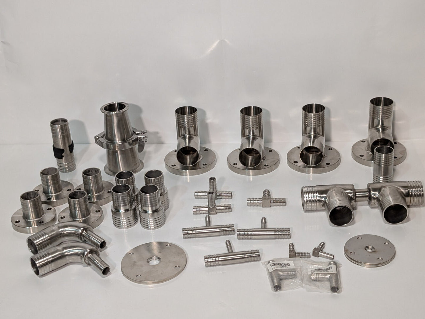 (30) Assorted Clamps and Connectors, some very nice, 13MHHM250