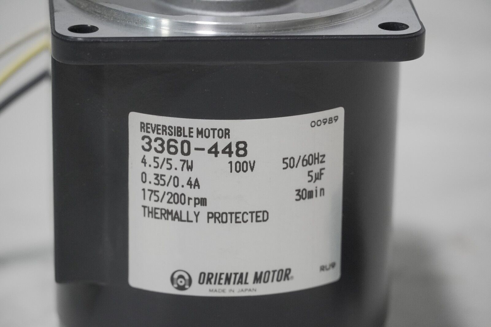 Oriental Motor 3360-448 reversible motor, 175/200rpm, 30min, 4.5/5.7W, 100VAC