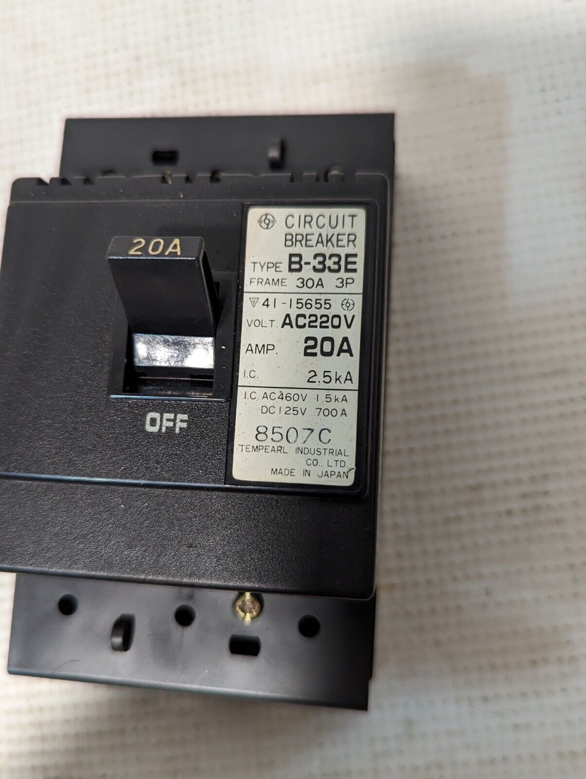 Tempearl B-33E Circuit Breaker, 20A, 220VAC - Free Shipping
