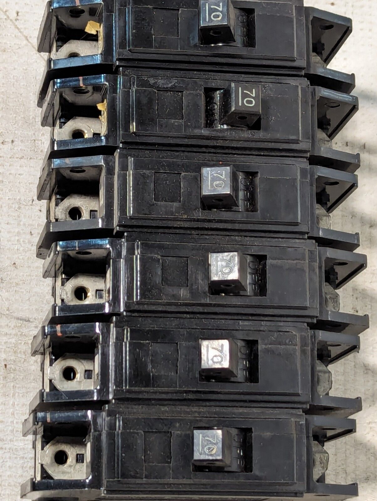 Westinghouse QC170 Quicklag-C 70A Circuit Breaker 1 Pole 120/240 - Free Shipping
