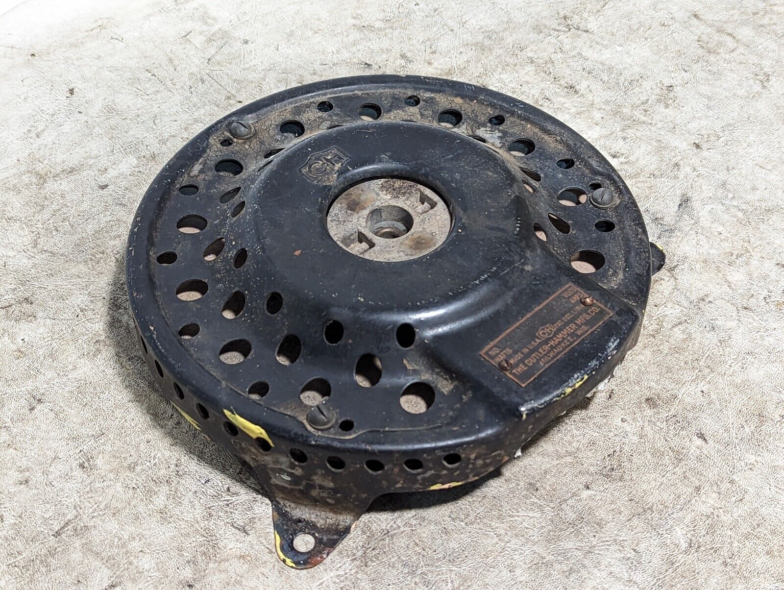 Antique Cutler-Hammer 11311H3 rheostat, black