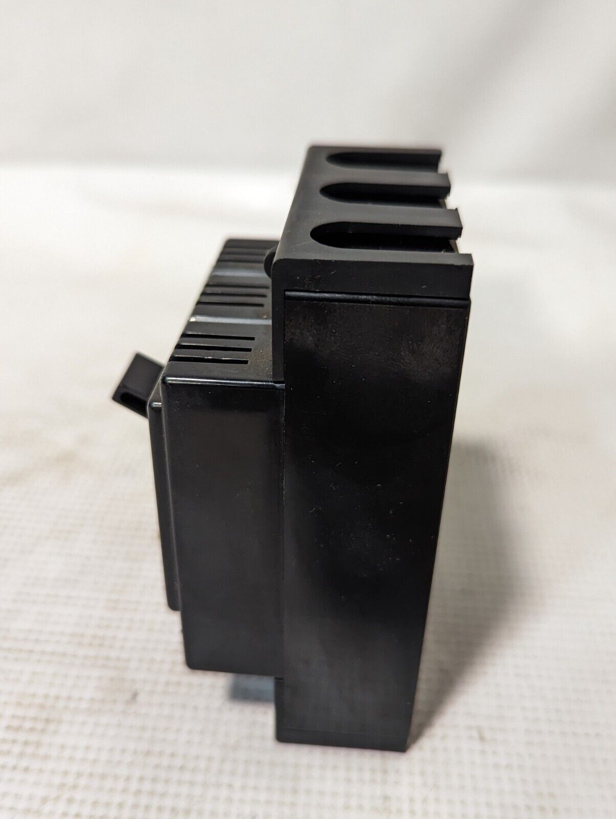 Tempearl B-33E Circuit Breaker, 20A, 220VAC - Free Shipping