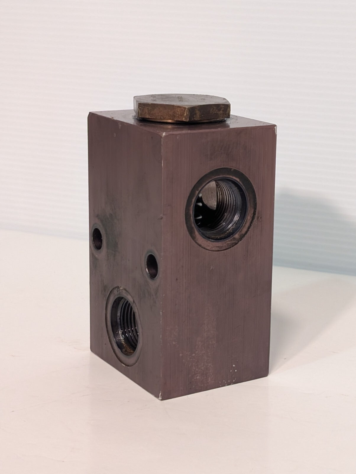 Sullair 02250151-498 Blk Thermal Valve 50HP Compressor Element -For Parts-