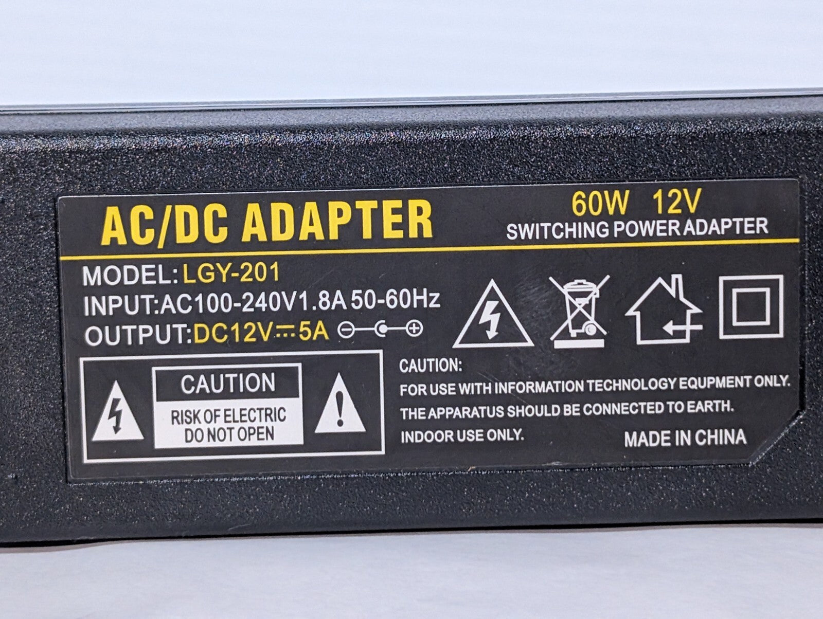 Unbranded LGY-201 Switching Power Adapter, 60W, 12V, AC\DC, 5 Pin Connector
