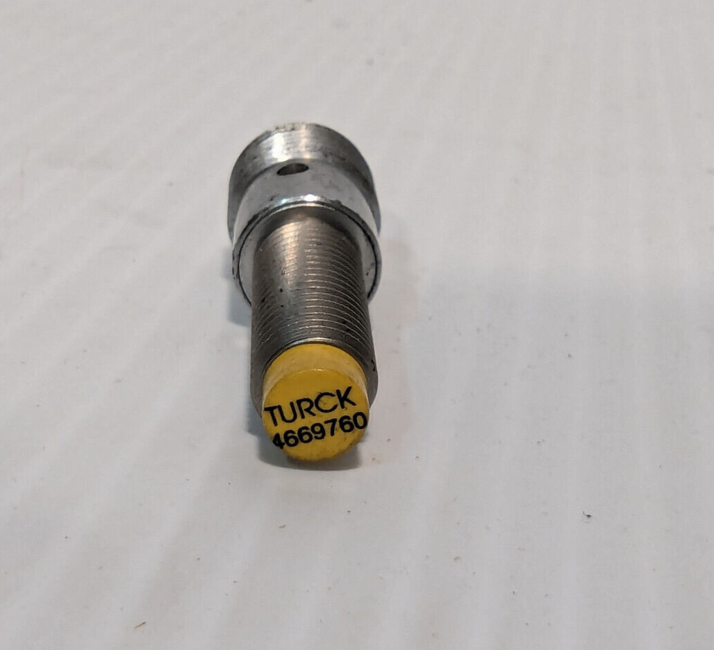 Turck 4669760 8mm Inductive Threaded Barrel Sensor, 3 wire, 10-30VDC, Free Ship.