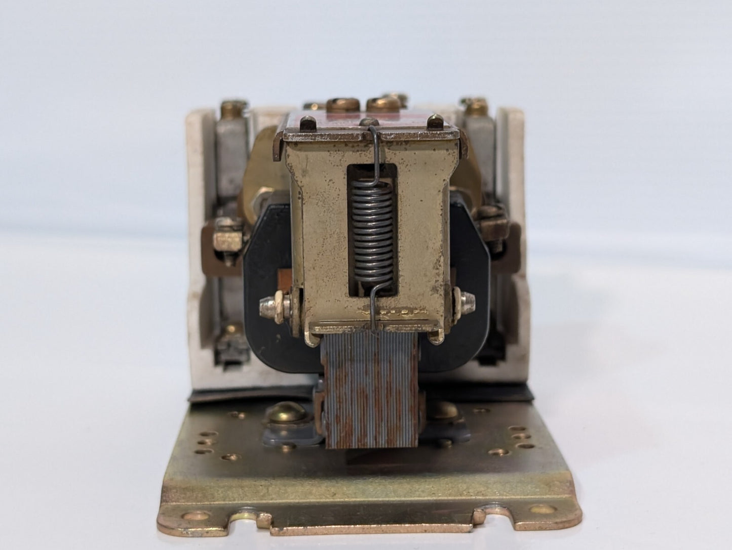 Square D 8501BH031 Machine Tool Relay, Series A, 600vac Max, 15A, Form Y35