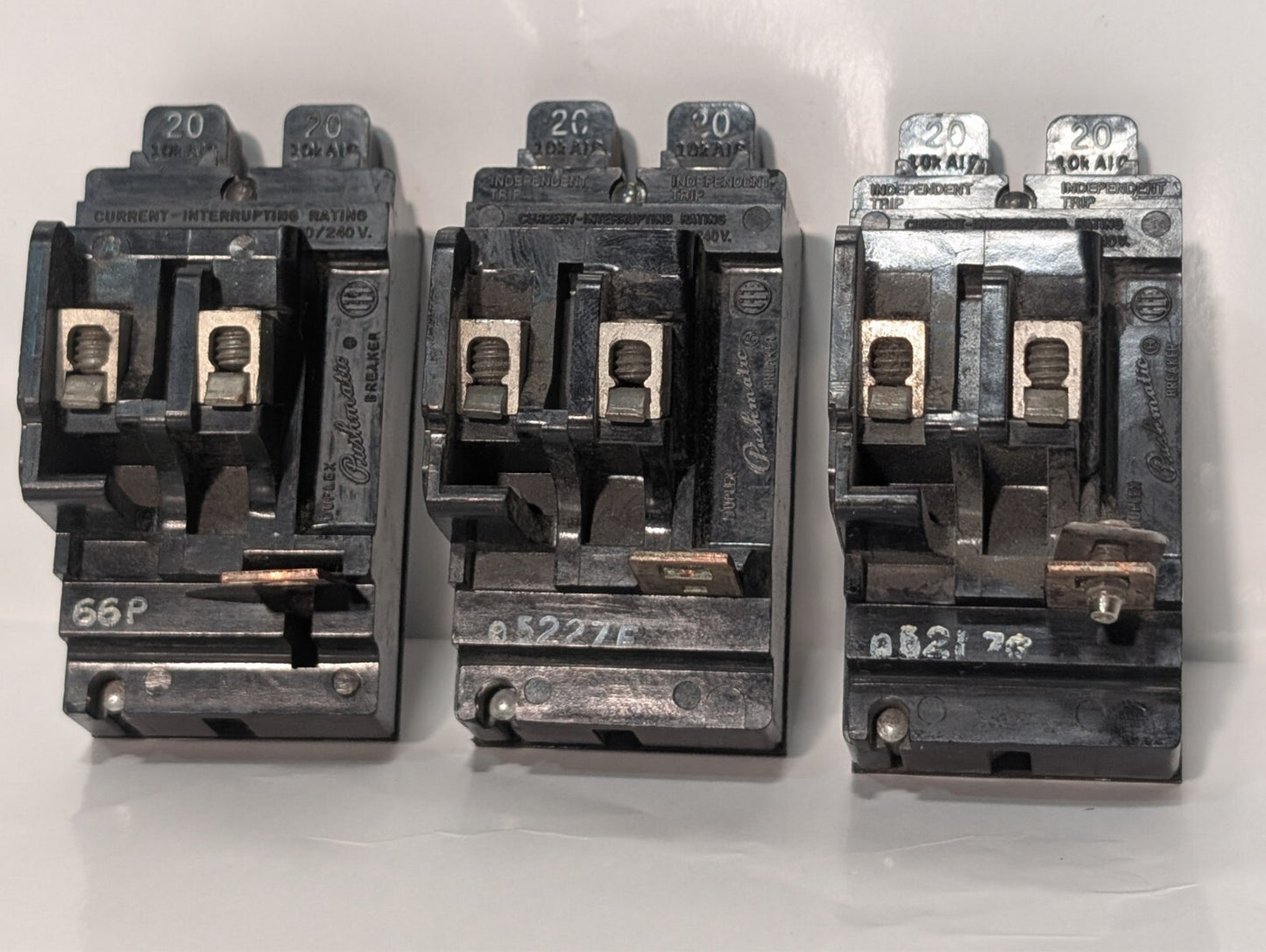 Square D / Und. Lab. P2020 Circuit Breaker, 20 Amp, 2-Pole