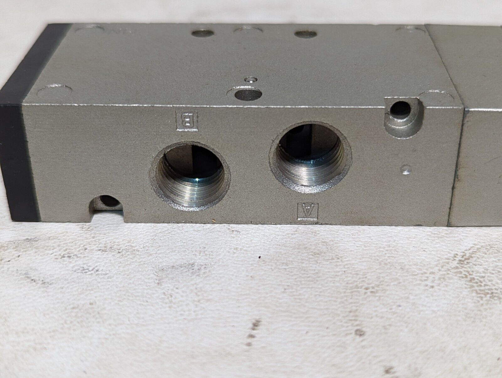 SMC NVFM250-N02-018 air valve, oper. press. 0-140PSIG