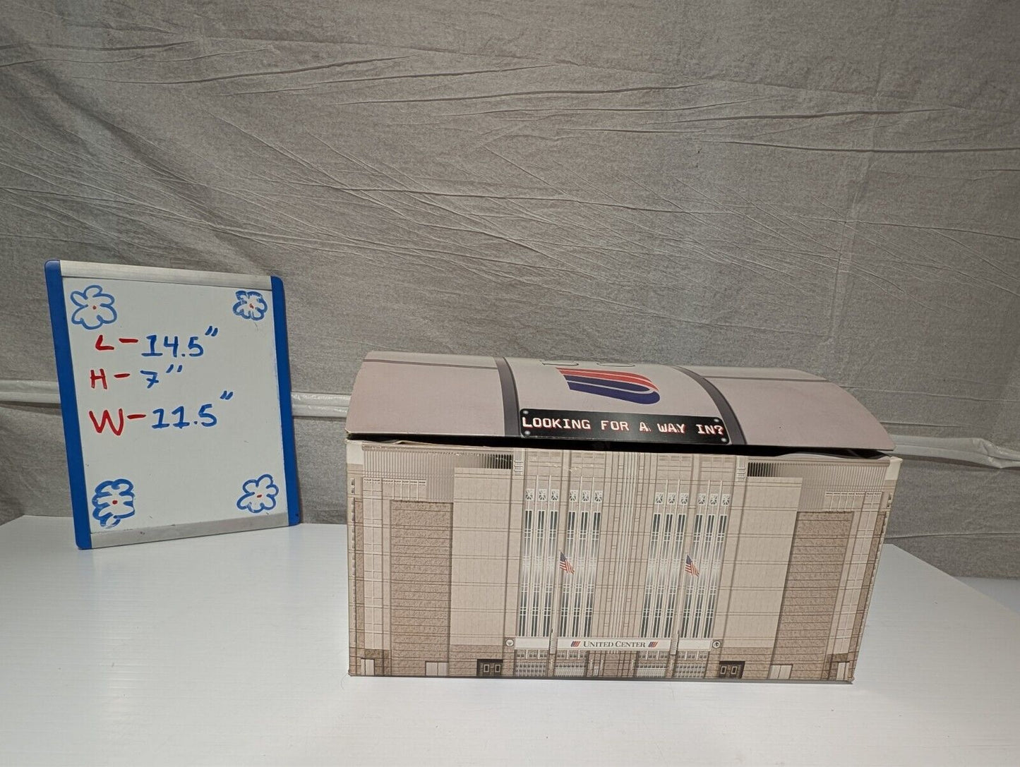 United Center Replica Stadium Chicago Bulls Blackhawks DNC Fold-Out