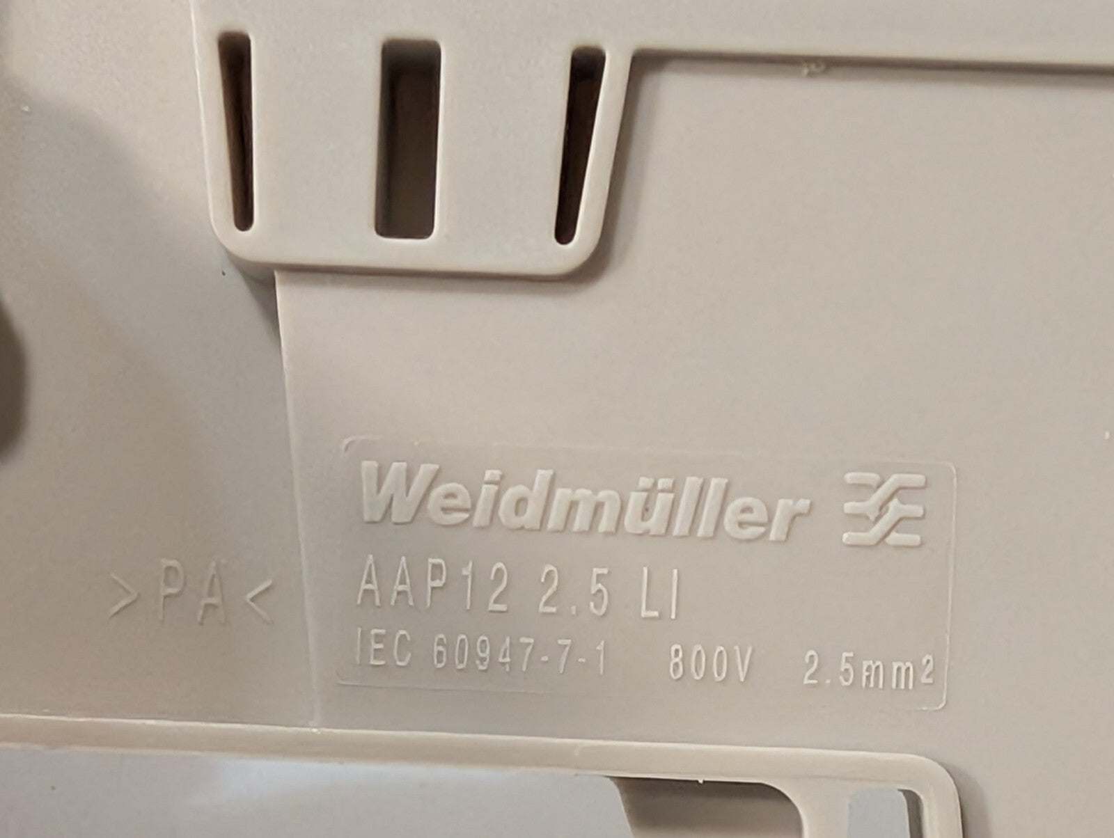 Weidmüller AAP12 2.5 LI Snap-On Modular Distribution Terminal Block 800V 2.5 mm²