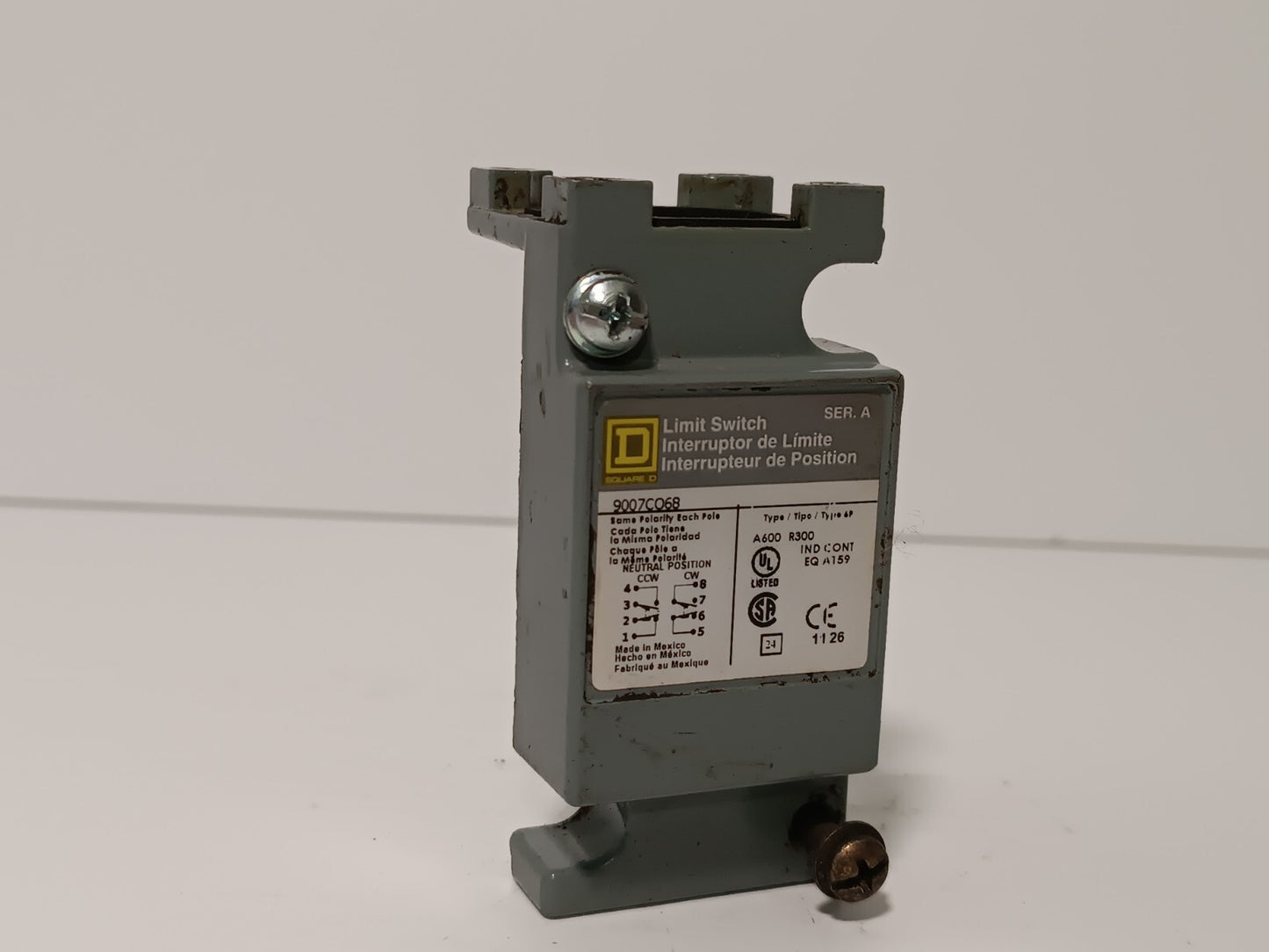 Square D 9007CO68 Limit Switch Plug In Unit 10A 600V DPDT 2NO 2NC