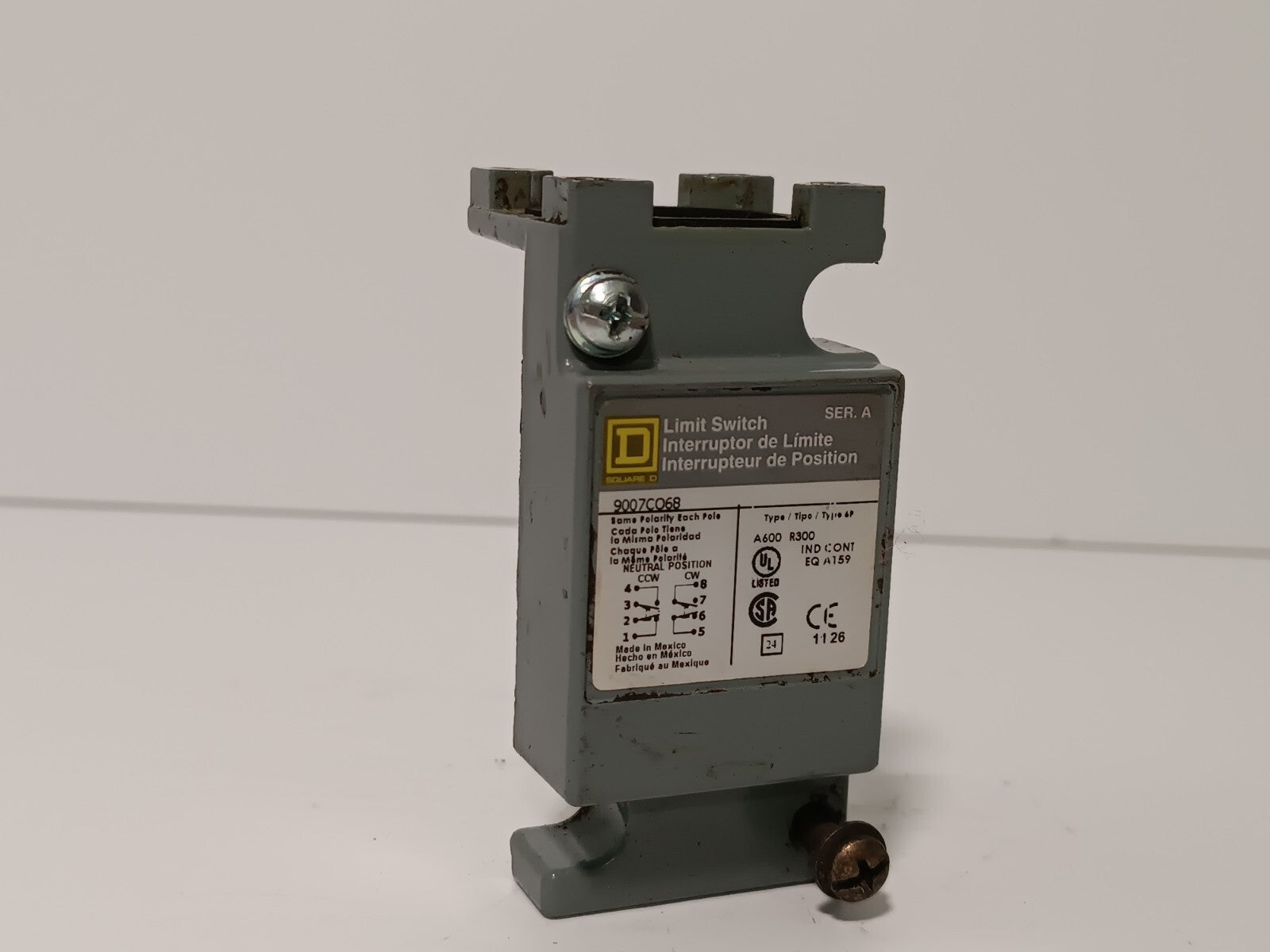 Square D 9007CO68 Limit Switch Plug In Unit 10A 600V DPDT 2NO 2NC