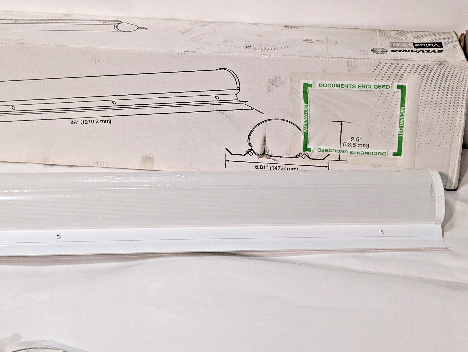 Sylvania 4' Retrofit Strip, 61476, 5000K Daylight, 0-10V Dimmable, 30W, 120-277V