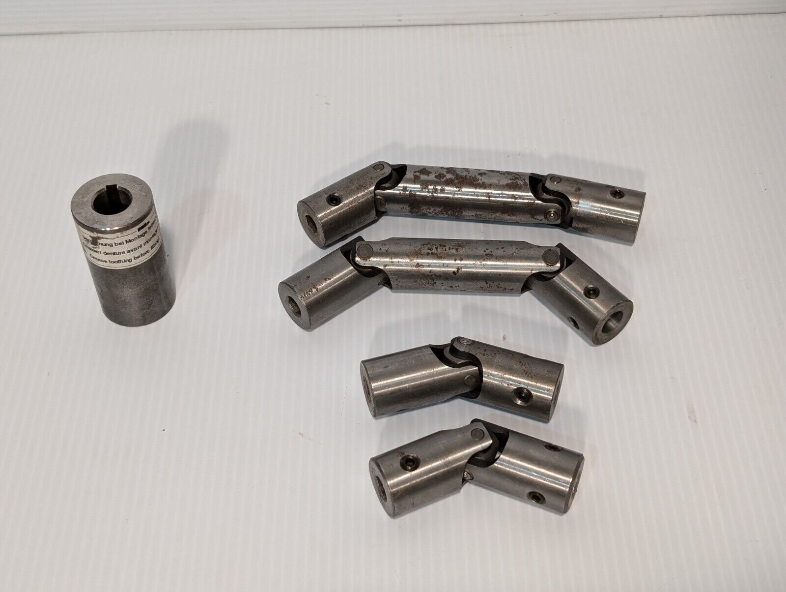 Lot of 4 Connecting Universal Joints, plus other item as pictured -Free Shipping