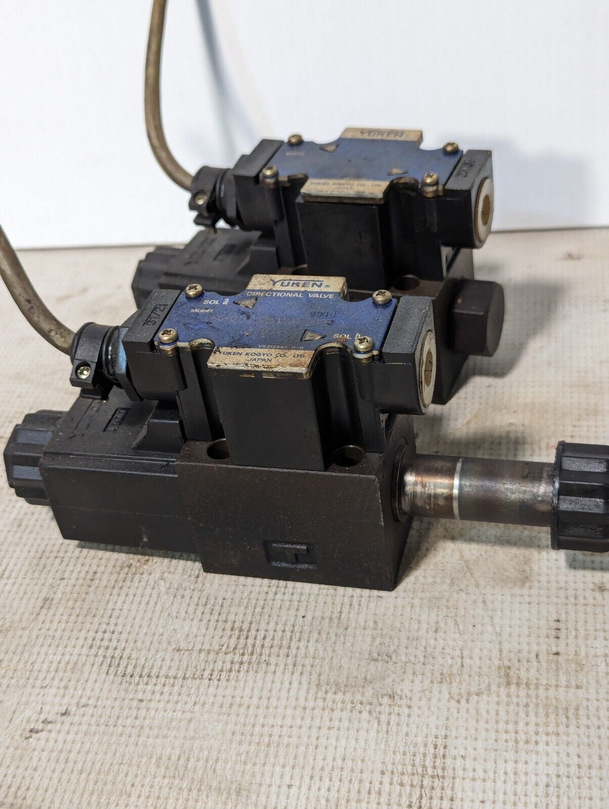 Yuken Kogyo DSG-01-2B2-A100-5006 Directional Valve - Free Shipping
