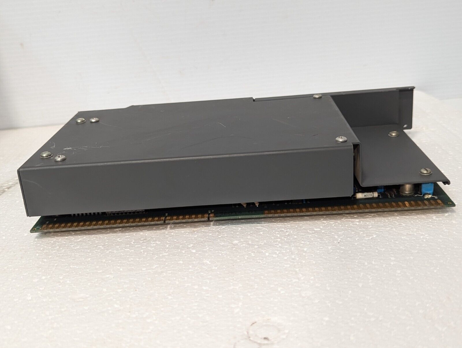 Allen-Bradley 1772-LN2 PLC-2 Mini Processor Programmable Controller with Key