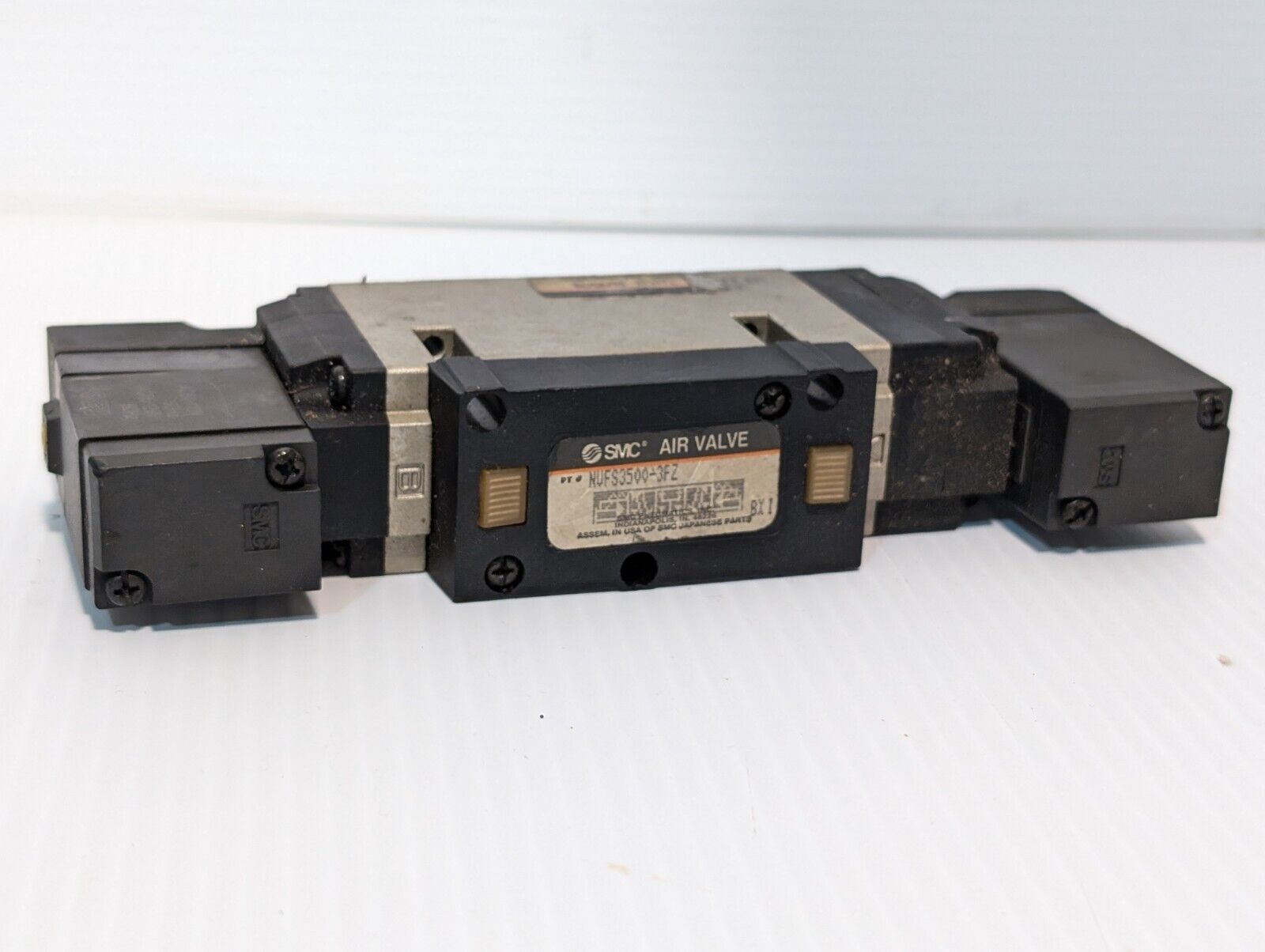 SMC NVFS3500-3FZ Pneumatic Solenoid Valve, Air Valve - Free Shipping