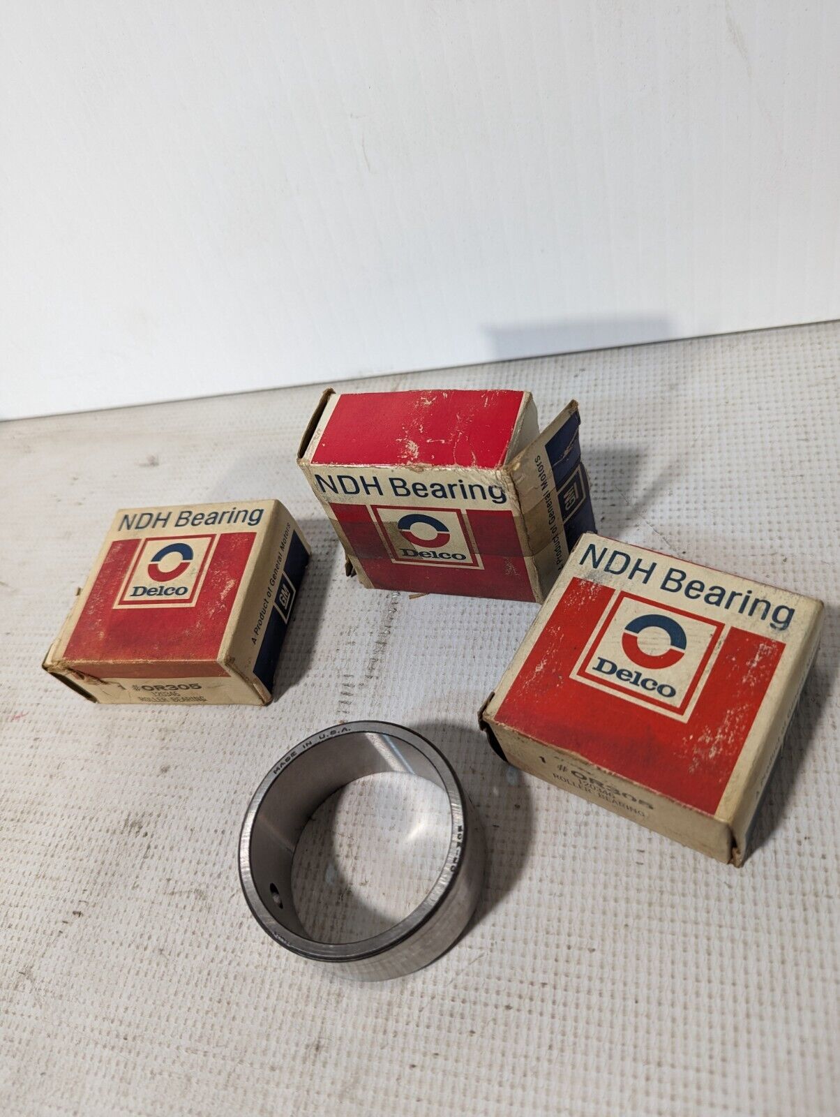 Lot of 3 Delco NDH OR305 roller bearings, 120346