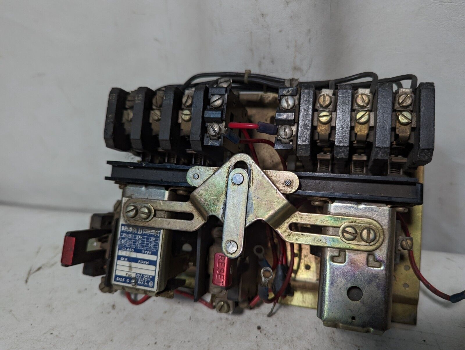 Square D 8736 starter, size 0, 20A open, 5HP for 3 phase, with 550/600VAC coil