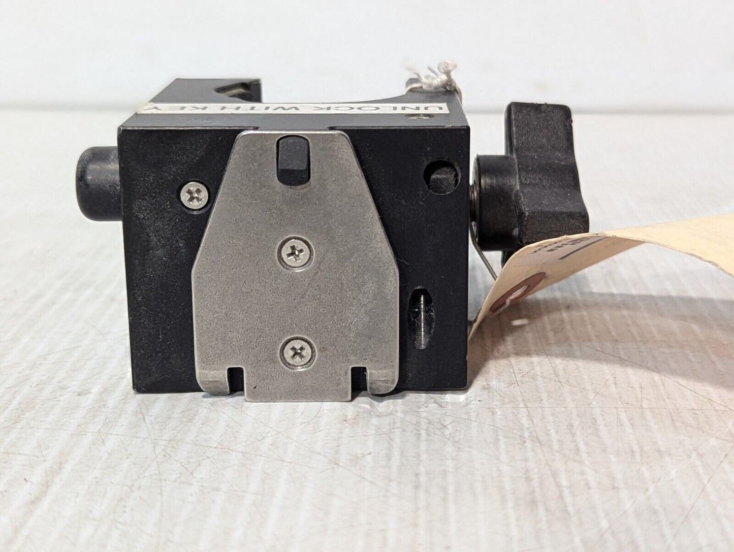 Smiths CADD-PRIZM Lockable Polemount Bracket Ref 21-6120-51 - Free Shipping