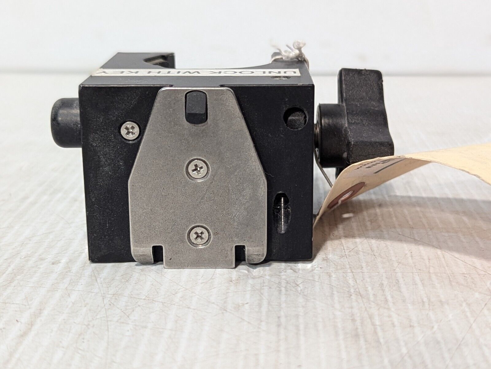 Smiths CADD-PRIZM Lockable Polemount Bracket Ref 21-6120-51 - Free Shipping