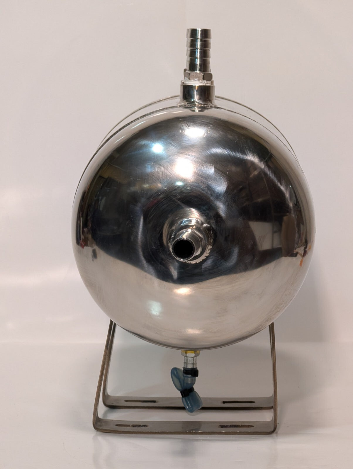 Stainless Steel Gas Storage Air Reservoir Can 4-Port High Pressure, likely 5L