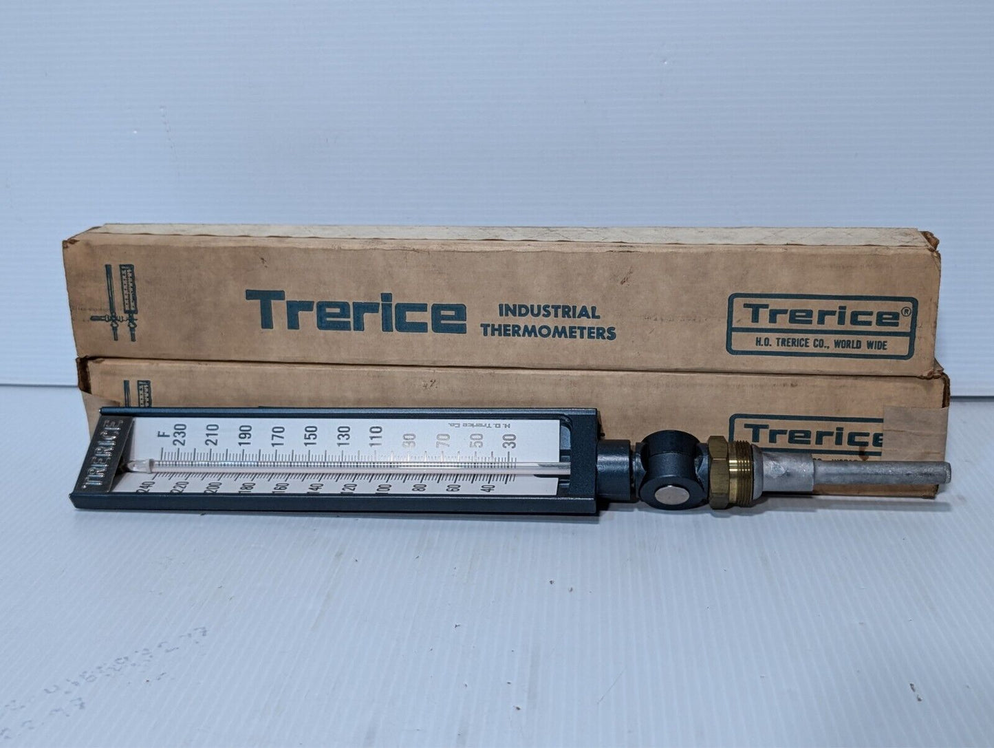 Trerice industrial thermometer 30-240 degrees Fahrenheit, analog in original box