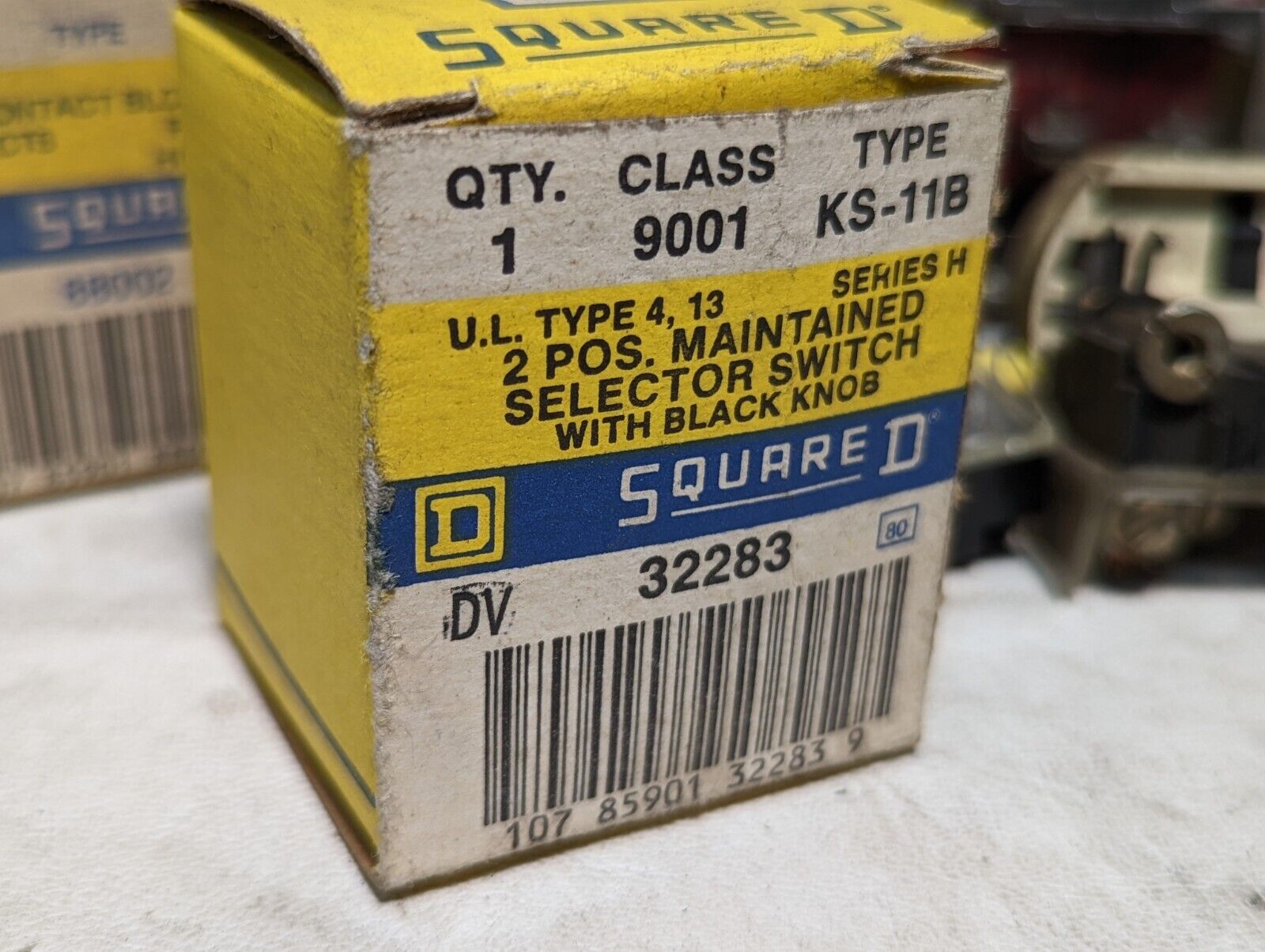 Lot of pushbutton accessories and sealtite gaskets as pictured, Square D, others