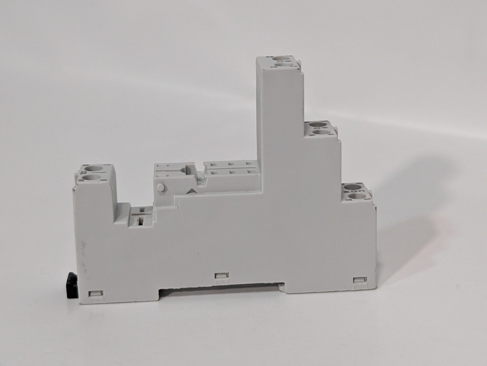 [2] Allen Bradley 700-HN222 8 Amp 300 Volt Series B Relay