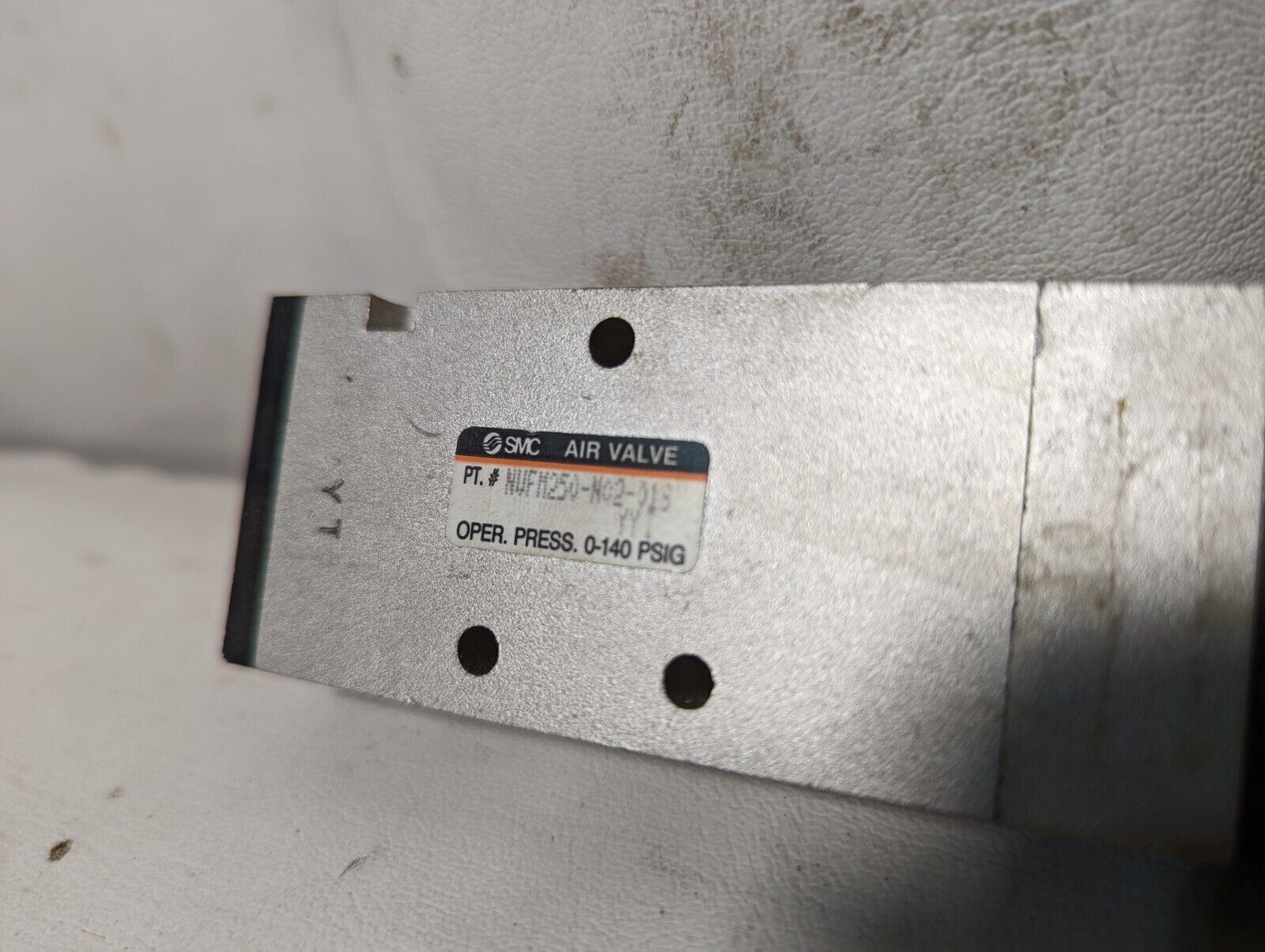 SMC NVFM250-N02-018 air valve, oper. press. 0-140PSIG