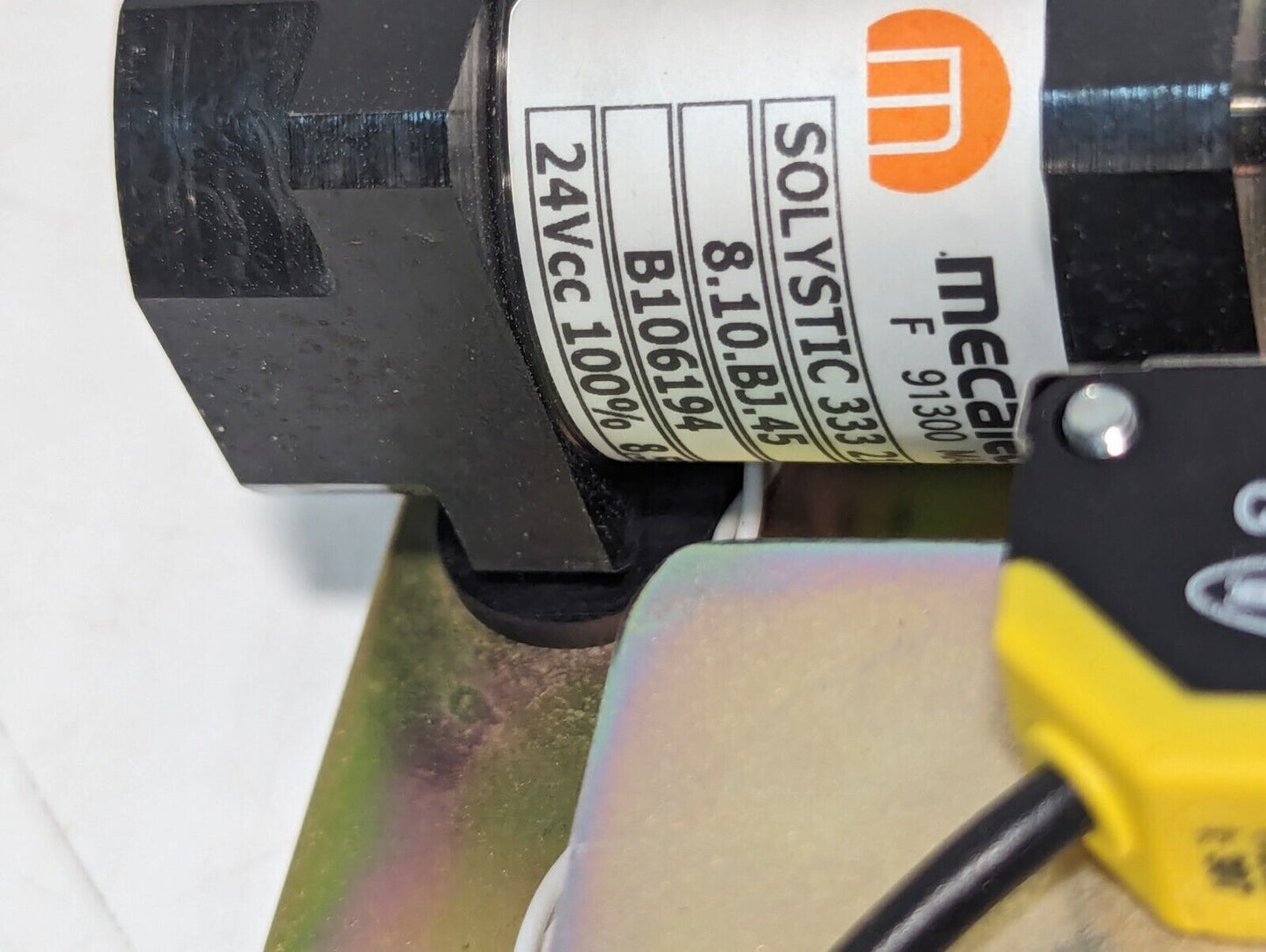 5945-12-000-4001 172K662G Solenoid Status Assembly - Free Shipping