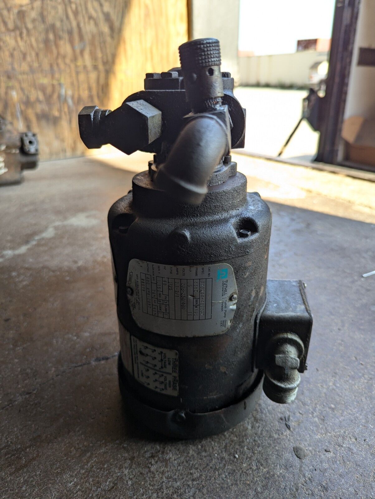 Tuthill 34G204-4696G2 motor, 0.5 HP, 208-230/460VAC, 1725RPM, 3P - Free Shipping