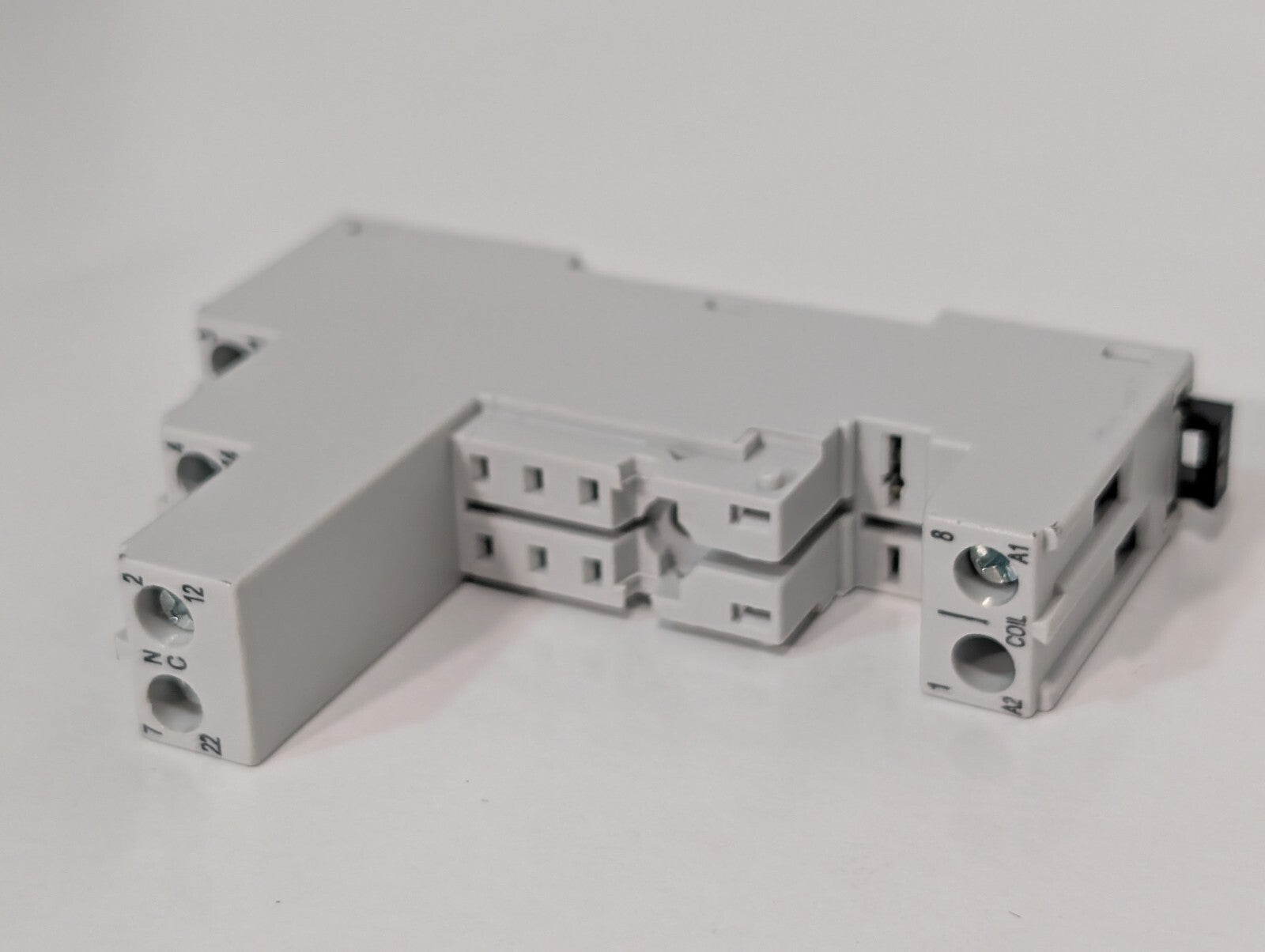[2] Allen Bradley 700-HN222 8 Amp 300 Volt Series B Relay